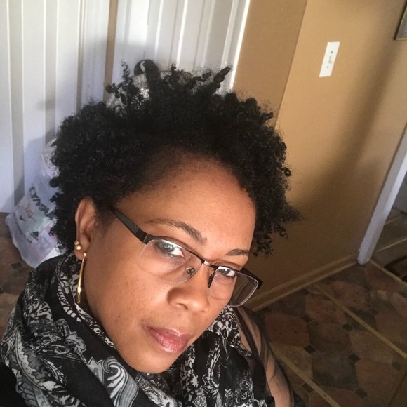 Meet your Posher, Blondell - Picture 1 of 1